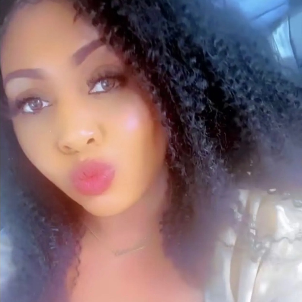 Meet your Posher, Kimbriana